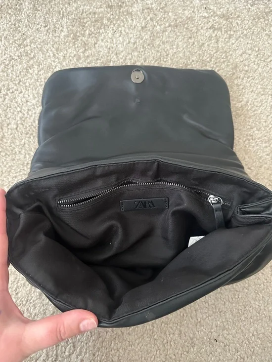 Zara Black Quilted Shoulder Bag with Gunmetal Chain - Picture 3 of 3